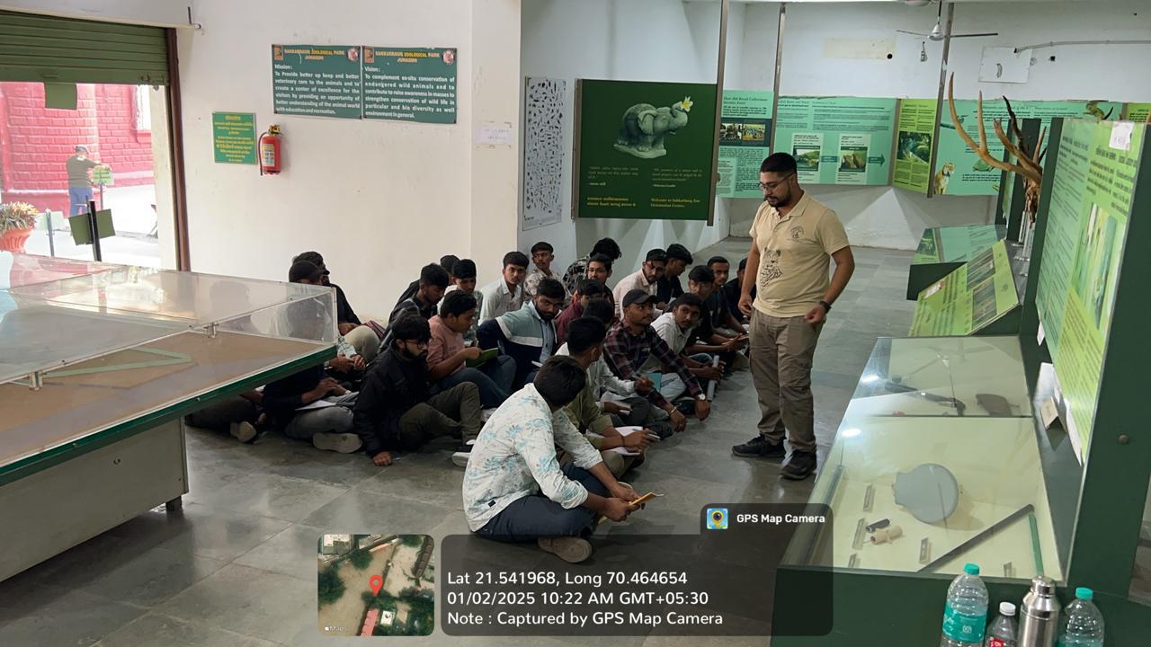 Zoology students of Government Science College, Veraval visit Junagadh Forest