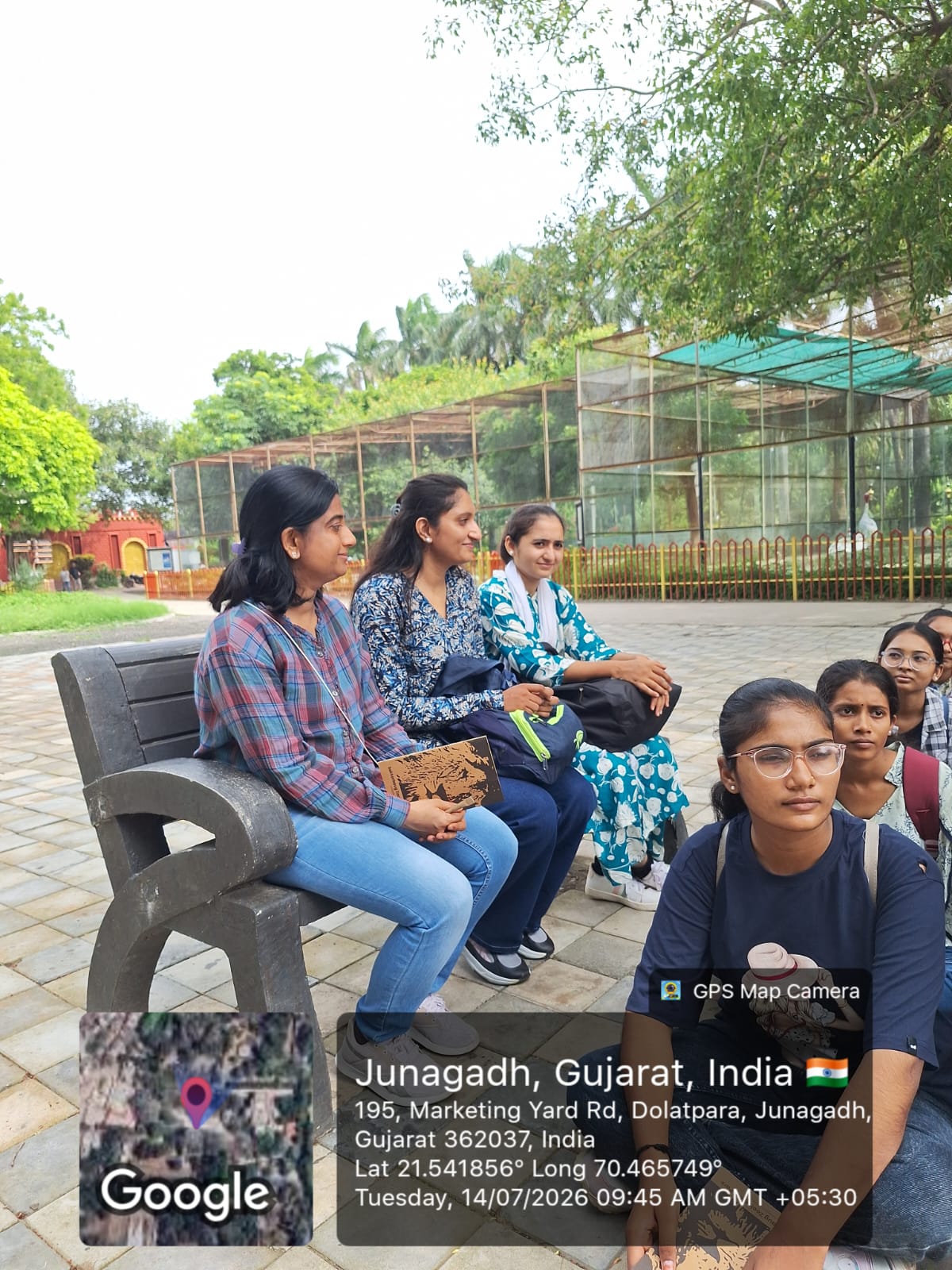 🌿 Students Visited Junagadh Sakkarbaug Zoo 🦁