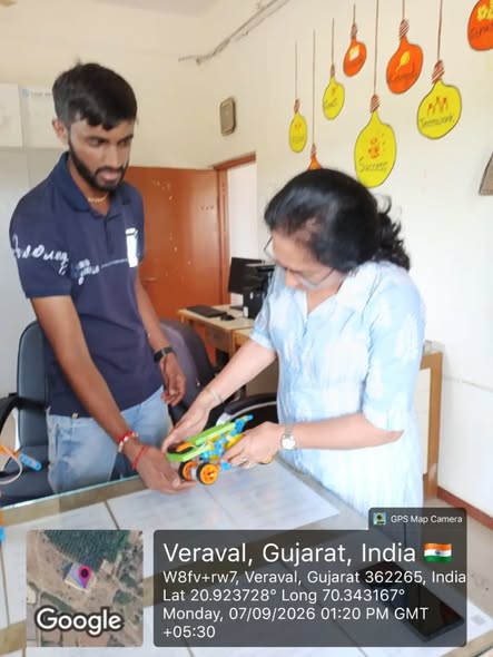 🤖✨ Robot Making Competition – Vikas Saptah